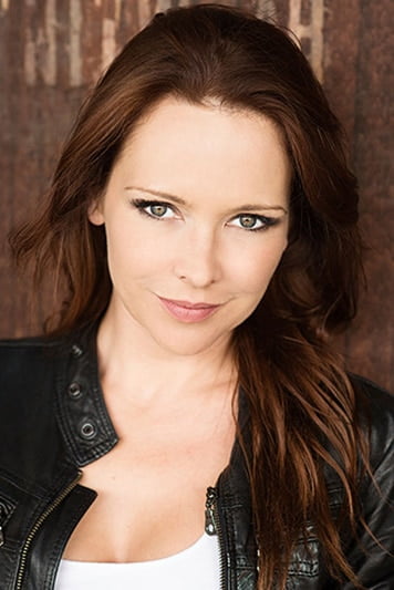 Actor headshot Carla Bonner